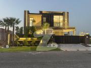 Most Beautiful 1 Kanal House Available For Sale in DHA...