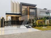 Most Beautiful One Kanal Modern Design Luxury Bungalow...