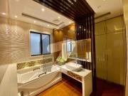 Most Luxurious 1 Kanal House Is Available For Rent In...