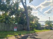 Mostly cleared block, easy stroll to the water