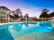 MOTIVATED SELLERS DREAM DUAL LIVING IN PRESTIGIOUS...