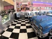 Motivated Vendor Funky 50's Style Cafe for Sale...