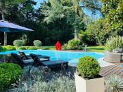 MOUGINS Villa 5P avec piscine et garage