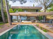 MOUGINS VILLA CONTEMPORAINE NEUVE