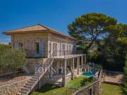 Mougins Villa en pierre avec aperçu mer dans un petit...