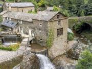 Moulin à eau en fonction avec 2 ha de nature Tar