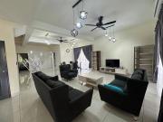 Mount Austin 2 Storey Corner Terrace House Full Furnish...