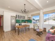 Mountain Views on Kloof Street 2bedroom