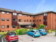 Mountfield Court, Howards Lane, 2 Bedroom Flat