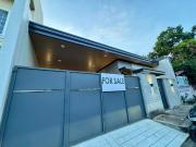 Move In Ready Bungalow House with 2 Car Garage – Lagro...