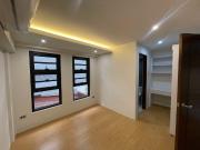 Move‑In Ready: Townhouse with Balcony & Lanai, 2‑Car...