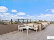 MOVE IN TODAY! SPACIOUS ONE BEDROOM LIVING AT MOTIF GEELONG