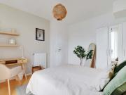 Move into this 11 m² minimalist room in a coliving space...
