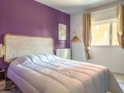 Move into this bold 11 m² room for rent in a coliving...