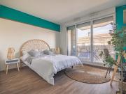 Move into this chill 14 m² bedroom for rent in coliving...