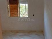 Moyen Standing Couple Marié 2Filles