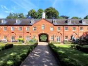 Mulberry Close, Watford WD17, 2 bed flat to rent, £1,750...