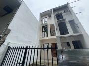 Multi Level Townhouse for Sale in Victory Heights,...