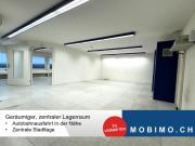 Multifunktionaler Raum mit Tageslicht