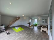 Mur + fond de commerce micro Creche sud Loire 200m² La...