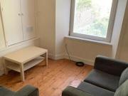 Murieston Crescent, Edinburgh, 3 Bedroom Flat