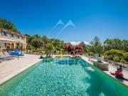 Murs – Élégante Bastide avec Vue Panoramique sur le...