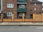 Must See! Great Size 2 Bedroom Flat In Beckton E6