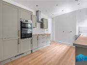 Muswell Hill Broadway, London N10, 4 bed flat to rent,...