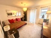 Muswell Hill large Double room and own shower room