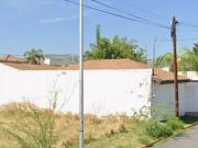 MUY AMPLIA CASA EN TORREON CERCA DEL CLUB DEPORTIVO...