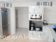 MUY AMPLIO Y REFORMADO JUNTO AL CENTRO DE SALUD