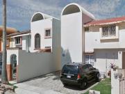 MUY BONITA PROPIEDAD UBICADA EN LA COLONIA LOS DELFINES,...