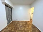 Muy buen departamento de 2 ambientes lateral