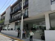 MUY CERCA DE LA BANDERA, ATRÁS DEL PARQUE BATAN