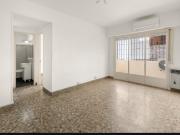 Muy comodo y luminoso Departamento dos ambientes con...