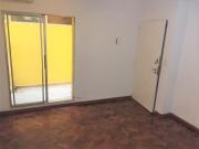 Muy Linda PB 29 mts tot C/Patio c/pisos parquet Moldes...