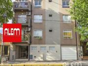 Muy lindo 3 ambientes al frente con cochera