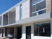 MV SECTOR LLANO CHICO, EN VENTA CASA 3D 104 M2, 2 PISOS,...
