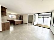 MV Tumbaco, Sector Villavega, En Venta Casa semiadosada...