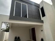 MXCV2525 Casa en Venta Col. Laguna de la Puerta Info 833...