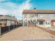 Mygrove Road, Rainham RM13, 4 bed end terrace house to...