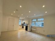 Myron Place, London, Studio Flat For