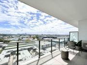 Ultimate Luxury Residence With An Astonishing City View Ultimate Luxury Residence With An Astonishing City View