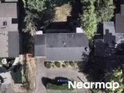 N 200th St