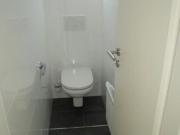 N Nord! Zeitgemäß renovierte 3 Zi. DG Whg. mit EBK,...