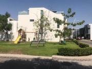 N.Unidas nueva 8&apos 250,000...