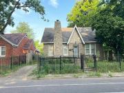 N Watkins St N Watkins St