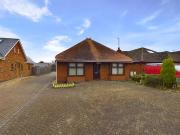 Naas Lane, Quedgeley, Gloucester 3 bed detached bungalow...