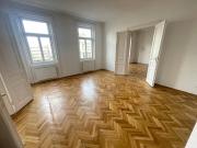 Neu saniert 4 ZI Altbau perfekt öffentliche Anbindung...