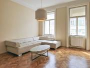 NÄHE AUMANNPLATZ TOP RUHELAGE, ALTBAUWOHNUNG IN...